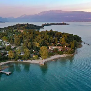 https://fornella-camping-wellness-family-resort.it-lombardy.com